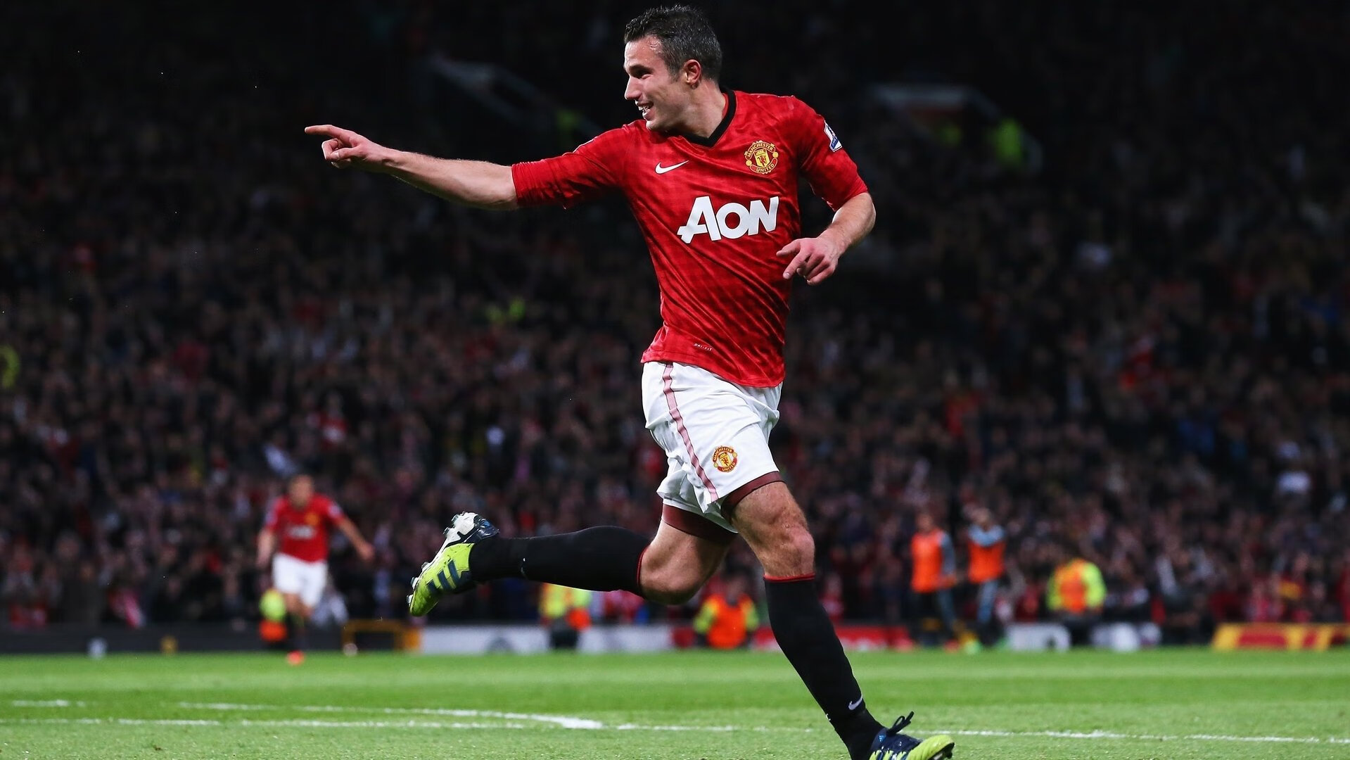 英超激烈角逐，豪门间竞争日趋白热化